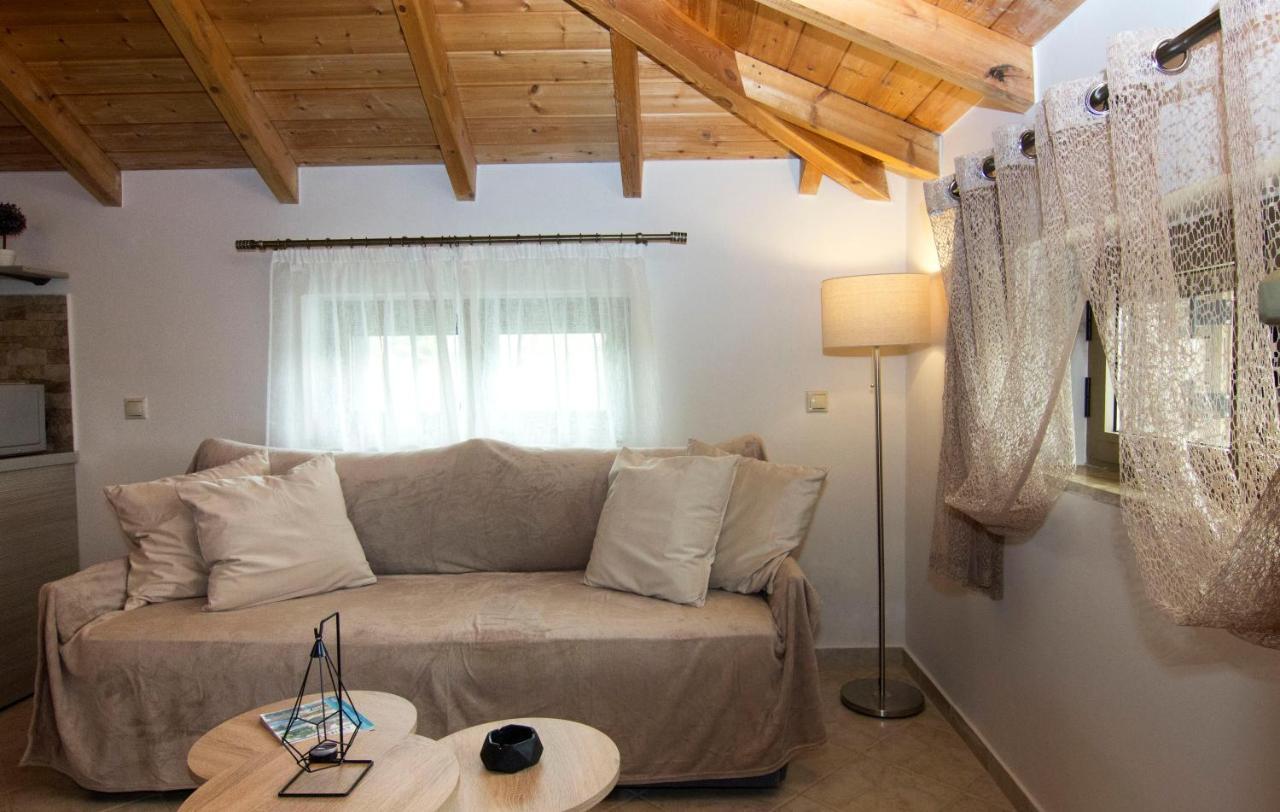 Selinitsa Stone Studio - Mani Seaview Retreat Agios Nikolaos  Esterno foto