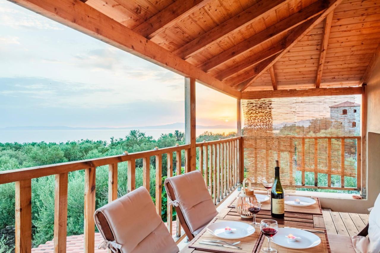 Selinitsa Stone Studio - Mani Seaview Retreat Agios Nikolaos  Esterno foto